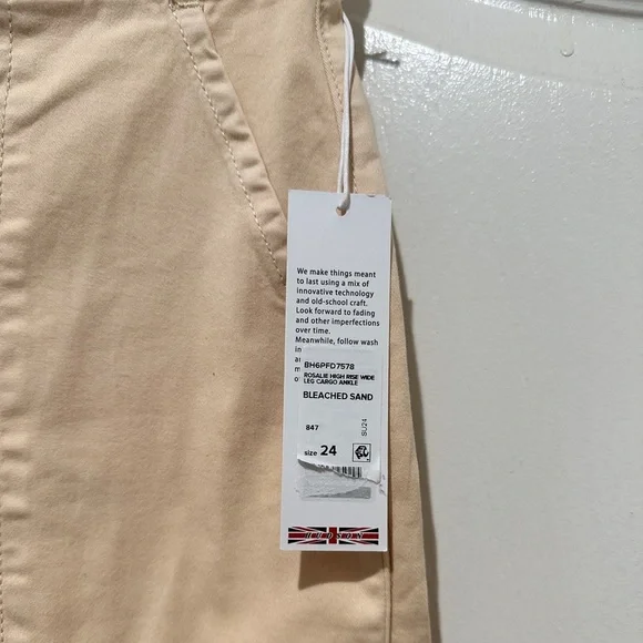 NWT Hudson Jeans Rosalie High Waisted Cargo Jeans in Bleached Sand - Picture 11 of 11